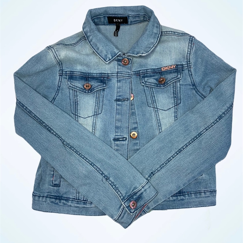 DKNY cropped light wash jean jacket